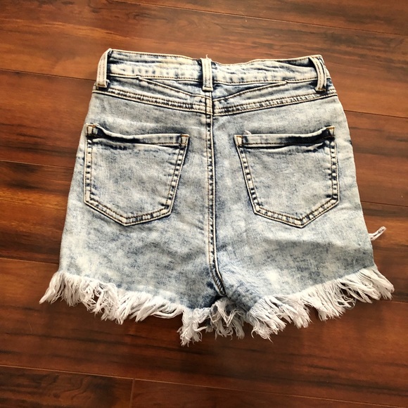 EUC High Waisted Distressed Shorts - Picture 4 of 4